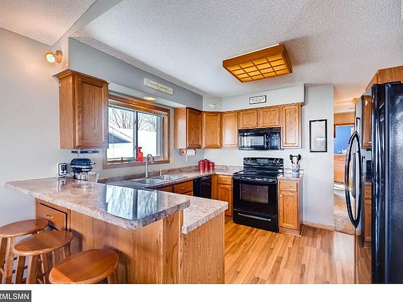 4th image of 5069 Lower 183rd St W