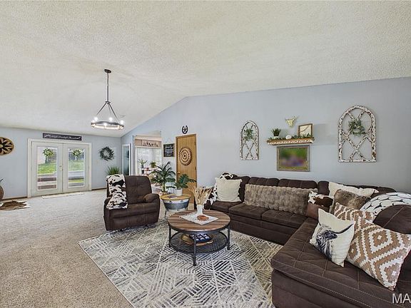 4th image of 2172 Larkspur Lndg