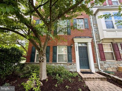 1053 Gaither Rd, Rockville, MD, 20850