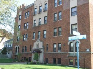 303 Hamilton Place, Hackensack, NJ 07601