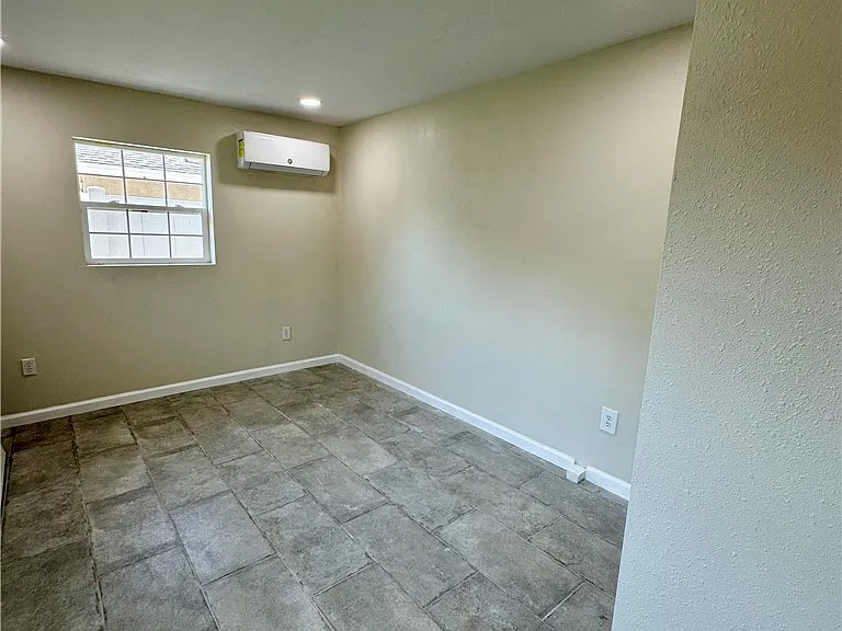 436 N Washington Ave — Photo 14