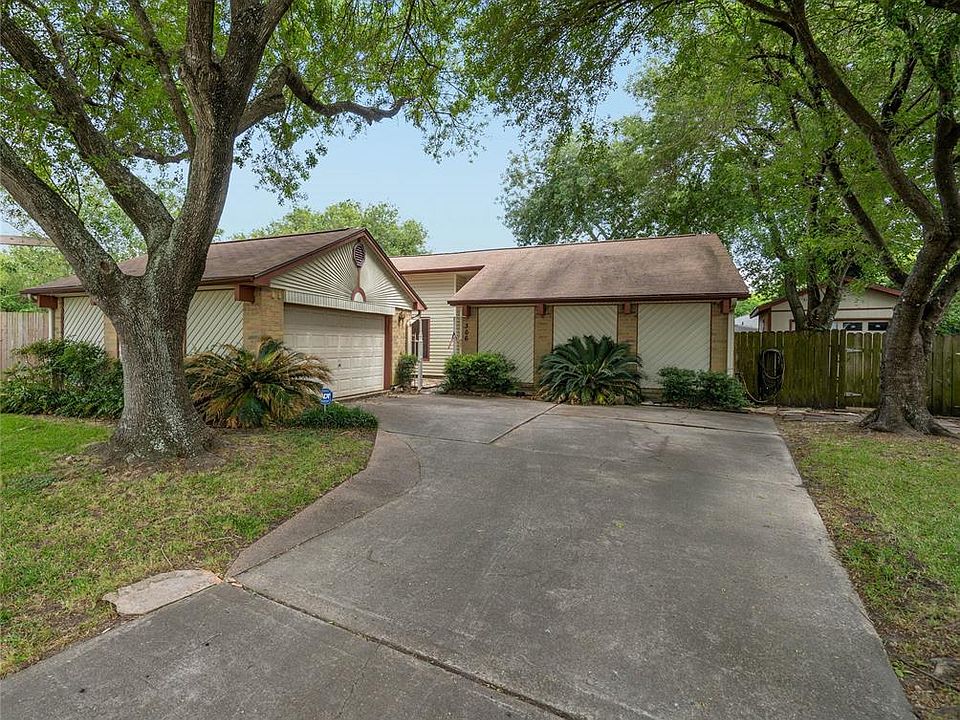 1st image of 306 Cherry Ct