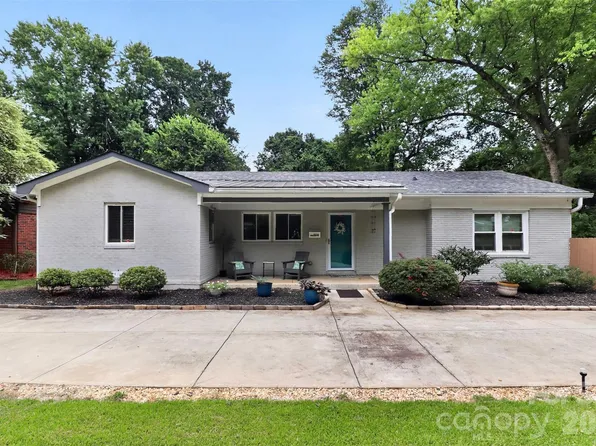 1016 Dresden Dr W, Charlotte, NC 28205