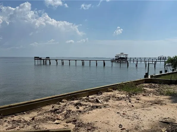 3973 Bay Front Rd, Mobile, AL 36605