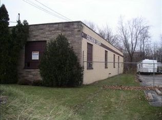 1521 Cunningham St, Rockford, IL 61102