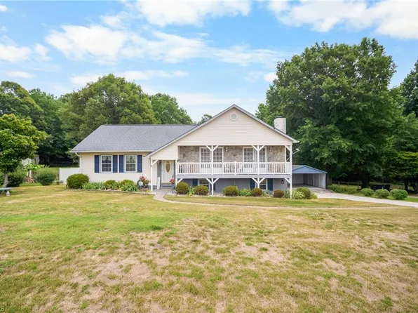 1809 Pope Ln, Kernersville, NC 27284