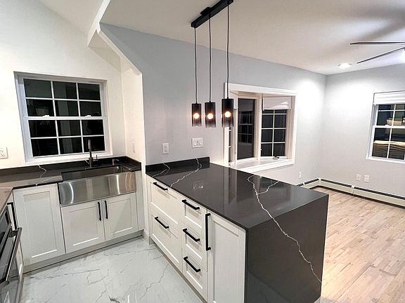 2nd image of 250 Lake Dr