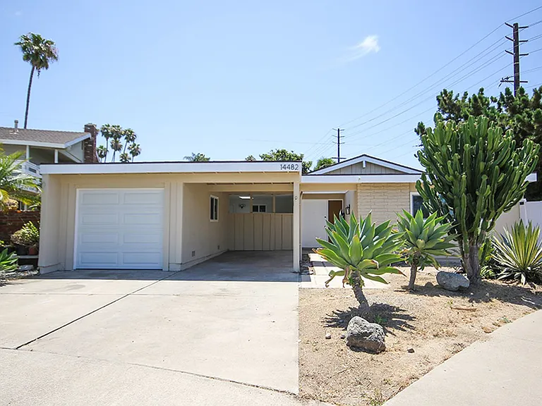 14482 Grassmere Ln — Photo 1