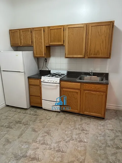 1 bed, $2,100 — Photo 2