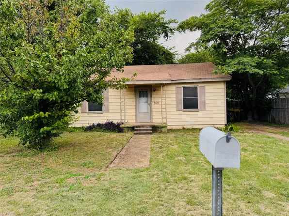 309 Lockwood St, White Settlement, TX 76108