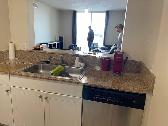 4th image of 117 NW 42nd Ave APT 1209