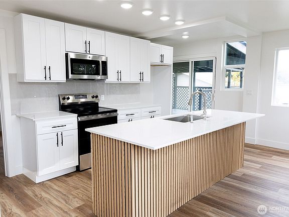 5th image of 1437 E 30th Street