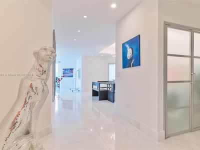 848 Brickell Key Dr APT 4201, Miami, FL, 33131