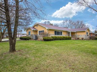 2374 Brookwood Rd, Columbus, OH 43209