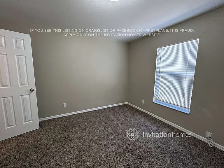 3423 SW 9th Ave — Photo 7