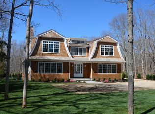 201 Roses Grove, water mill, NY 11976