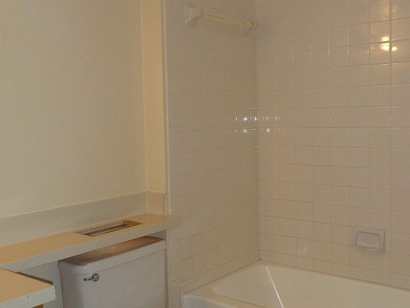 5th image of 9999 Summerbreeze Dr APT 517
