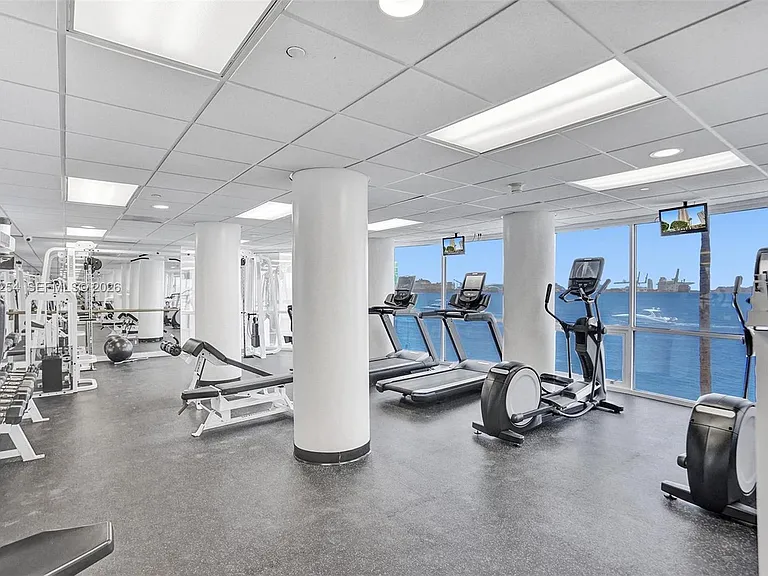 770 Claughton Island Dr #1014 — Photo 32