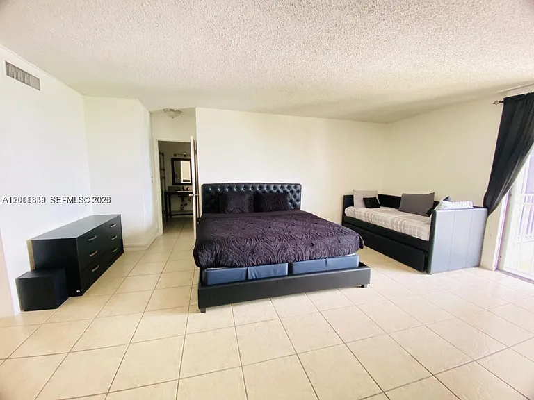 800 West Ave #905 — Photo 8