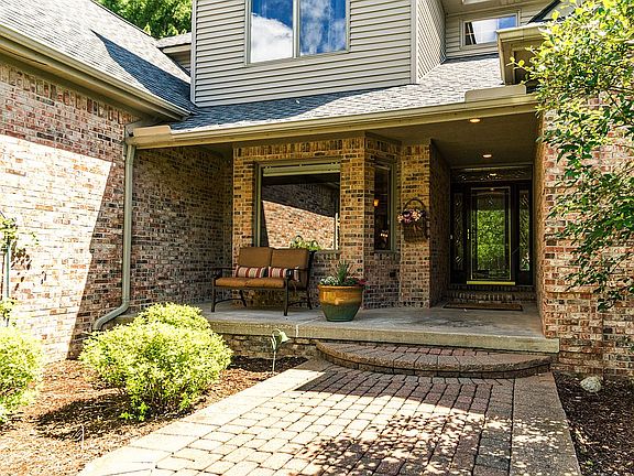 2nd image of 5353 Pine Lake Dr
