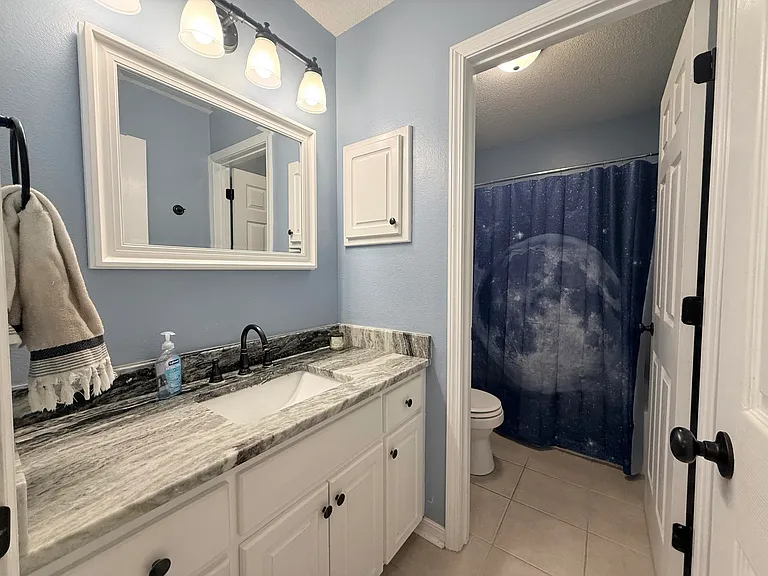 2414 Heritage Cir — Photo 24
