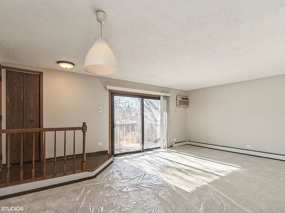 2nd image of 13 Echo Ct APT 9