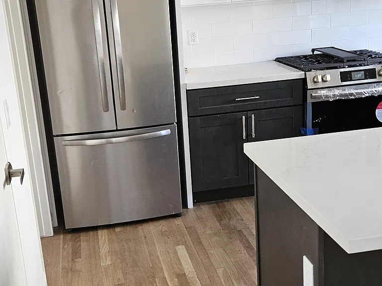 2326 Floral Way — Photo 3
