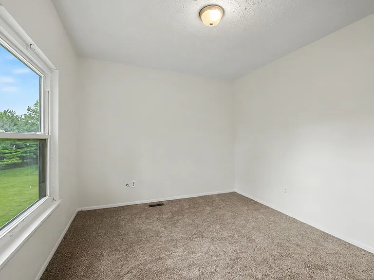 7711 Brams Hill Dr — Photo 33