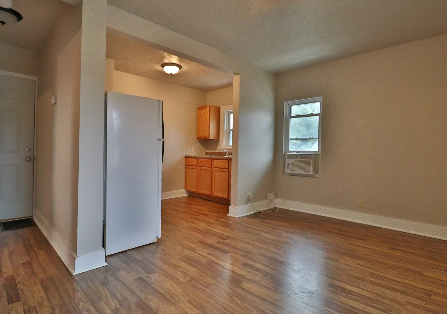 3225 N Lewis Ave (Bravo Team) — Photo 3