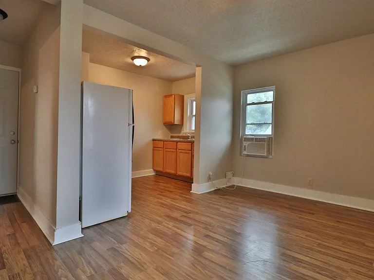 3225 N Lewis Ave (Bravo Team) — Photo 3