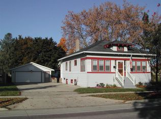 624 N Wisconsin St, Elkhorn, WI 53121