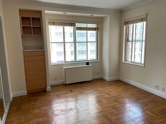 4th image of 60 W 57th St APT 6D