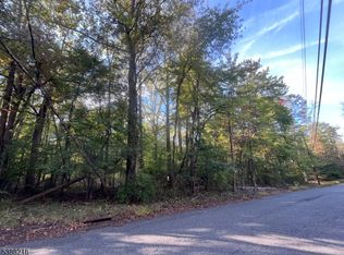 27 Elm Ave, Warren, NJ 07059