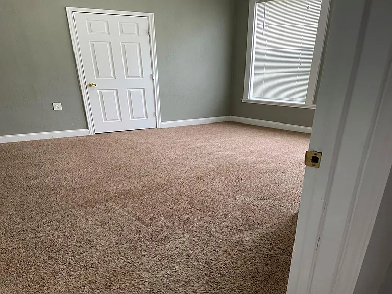 504 Green St — Photo 13