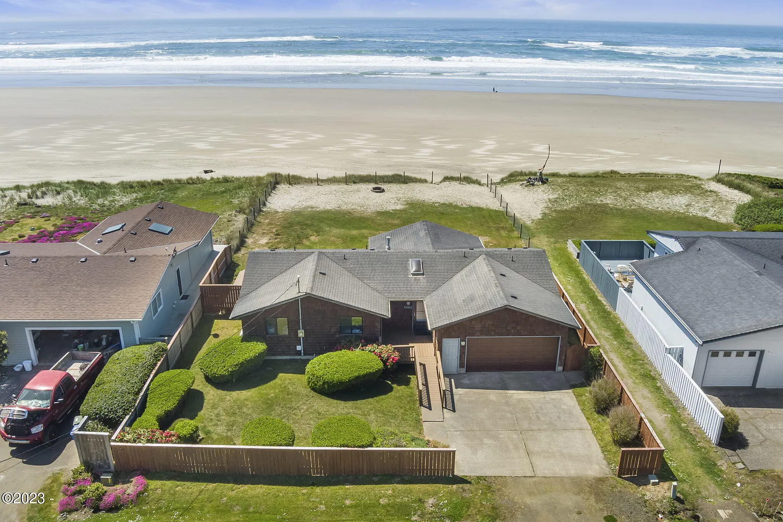 4466 SW Pacific Sands Dr photo 1