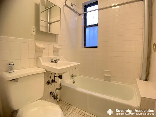 Rented by Sovereign Associates | media 7