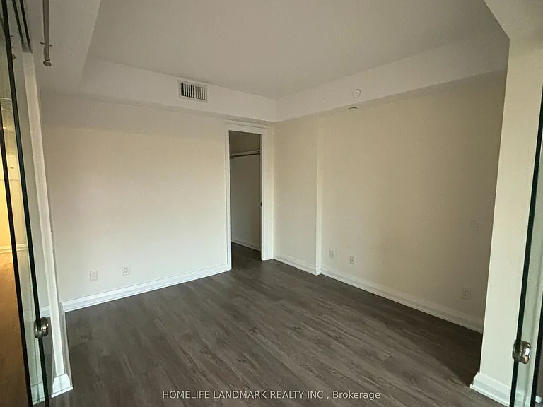 155 Yorkville Ave #901 — Photo 6