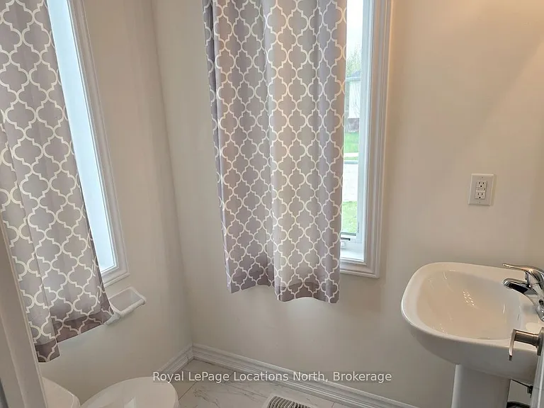 218 Roy Dr — Photo 24