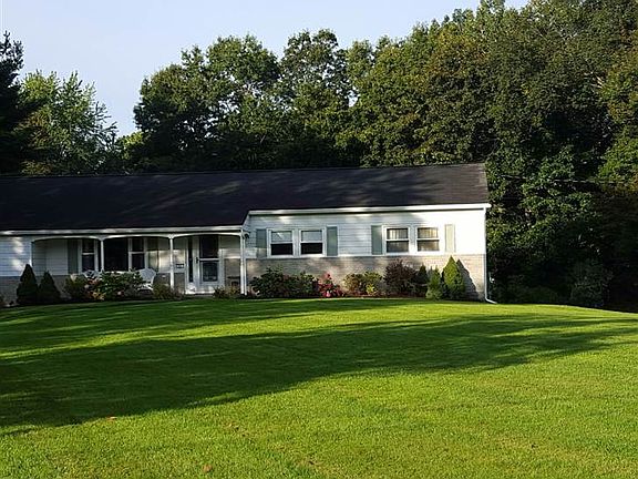 2nd image of 29 Valdepenas Ln
