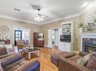 327 Devonport Cir, Raymond, MS 39154