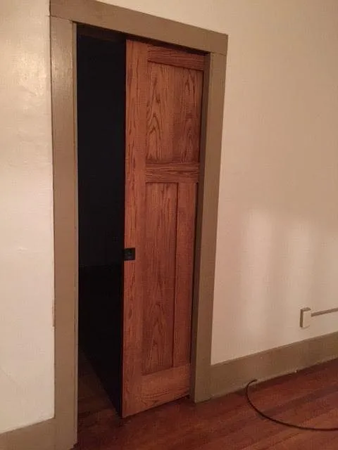 Pocket Door