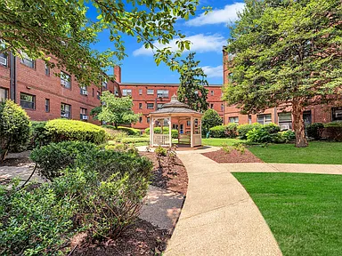 One Bedroom / One Bath