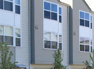 19033 14th Ave NE, Seattle, WA 98155