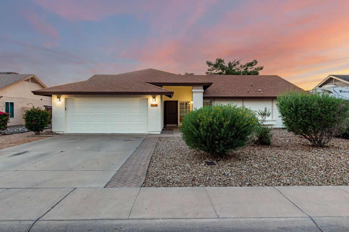 next background image