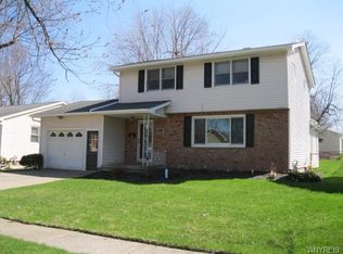 37 Lois Dr, Buffalo, NY 14227
