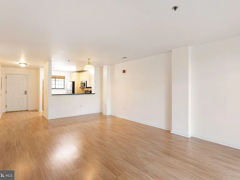 2 Leverington Ave #38 — Photo 9