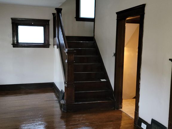 3rd image of 3851 E 50th St