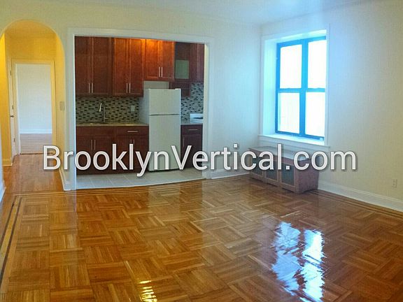 2nd image of 3405 Kings Hwy APT 3E