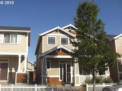 1st image of 5512 NE 43rd Way