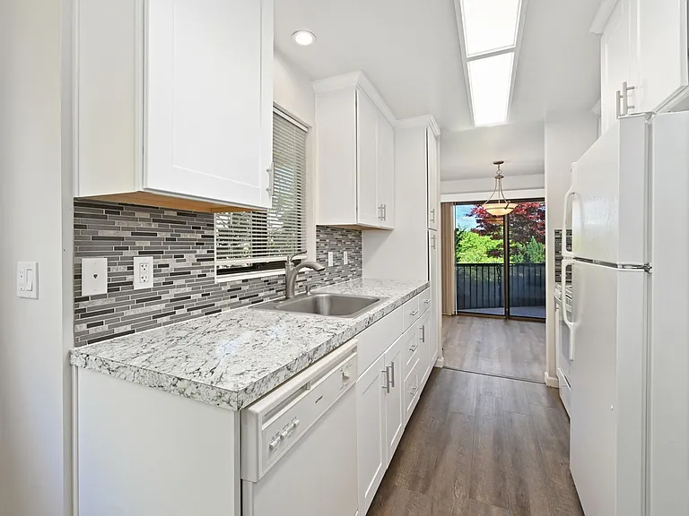 The McKinley Apartments — Photo 12